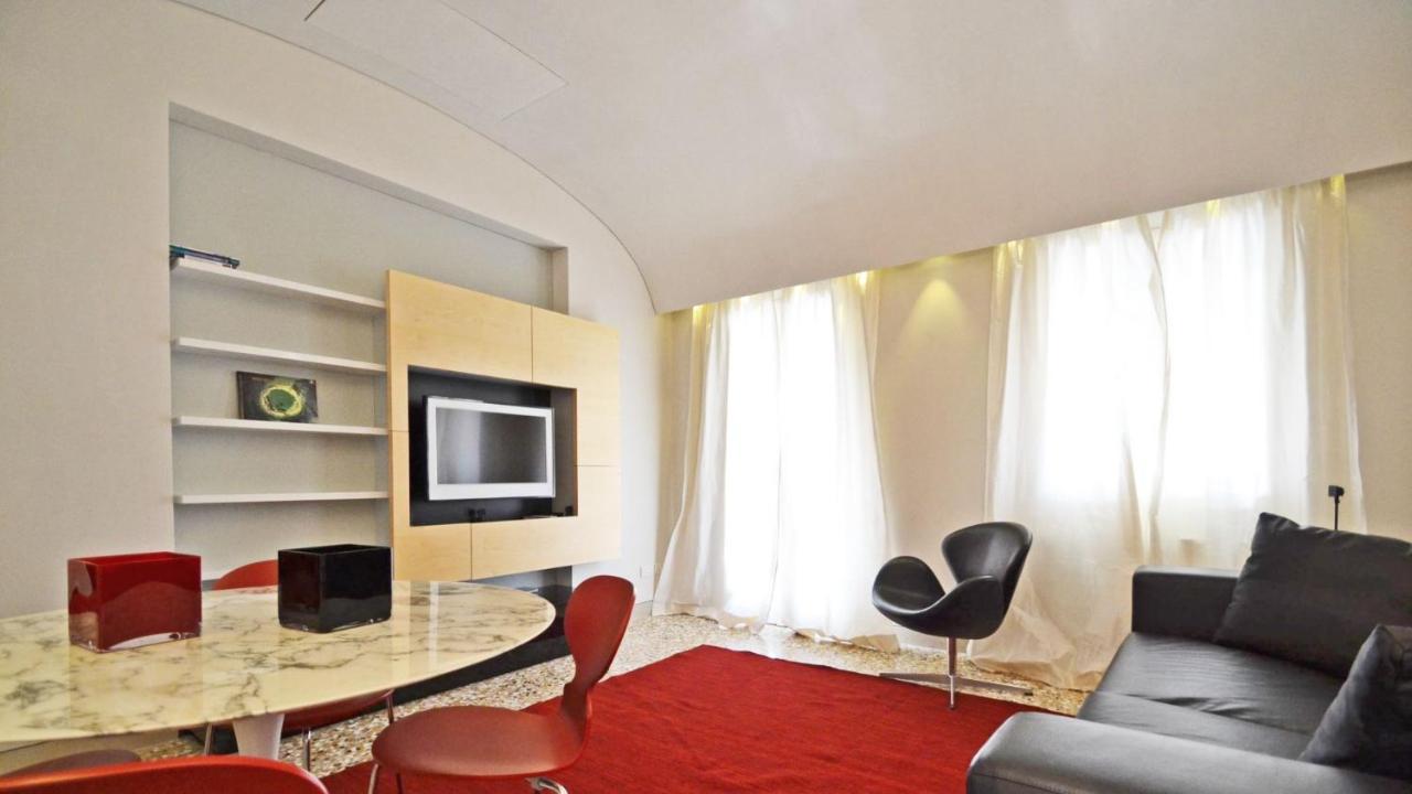 Ai Bareteri Luxury Canal View Venise Extérieur photo