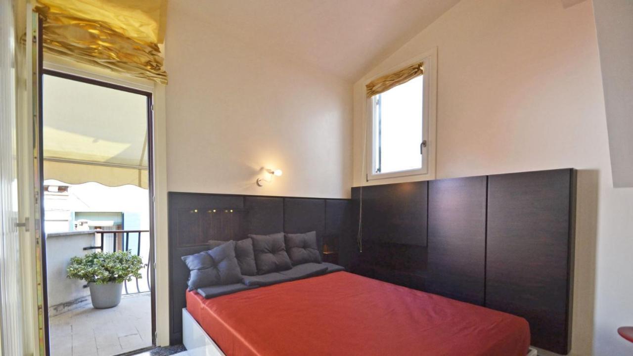 Ai Bareteri Luxury Canal View Venise Extérieur photo